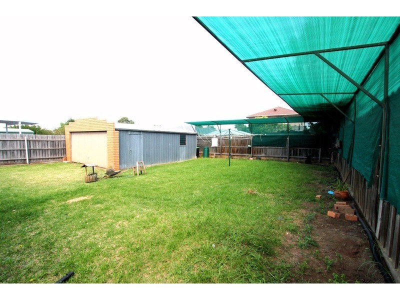 10 Hudson Place, Melton VIC 3337