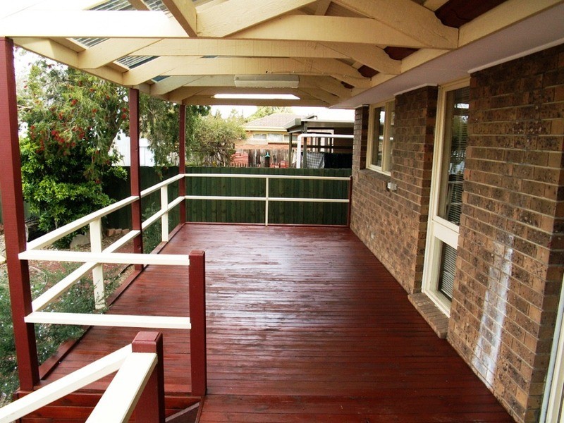 72 Station Road, Melton South VIC 3338