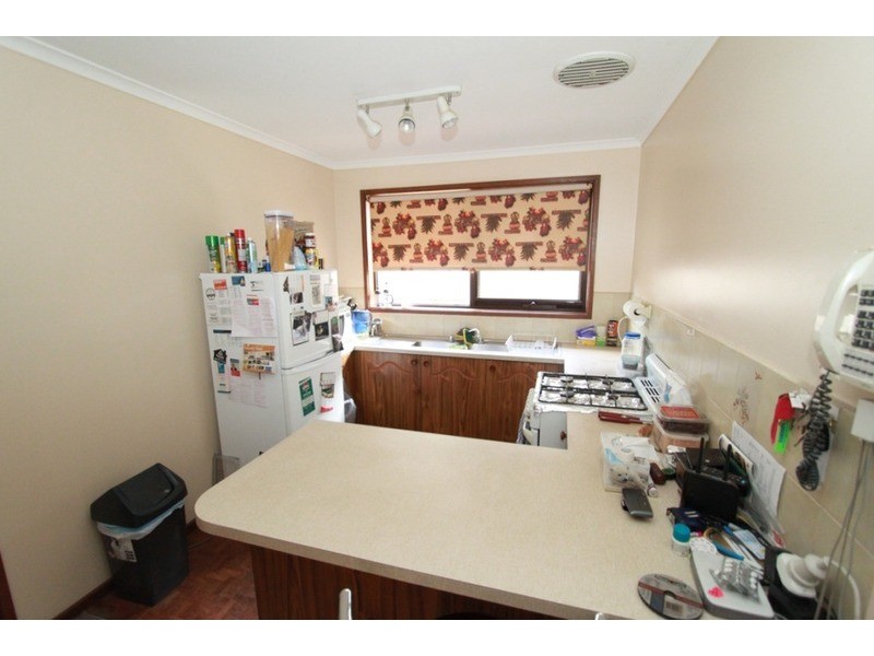 4/22 Creek Street, Melton South VIC 3338