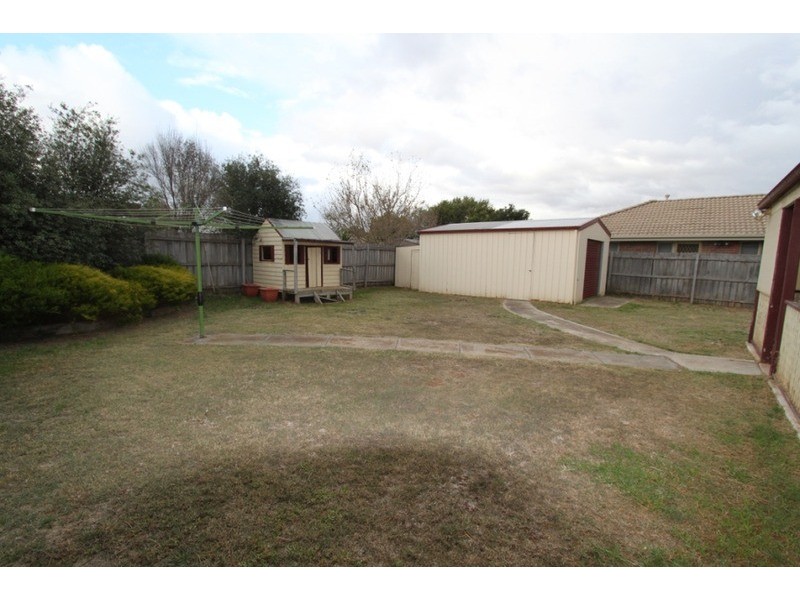 38 Walsingham Crescent, Kurunjang VIC 3337