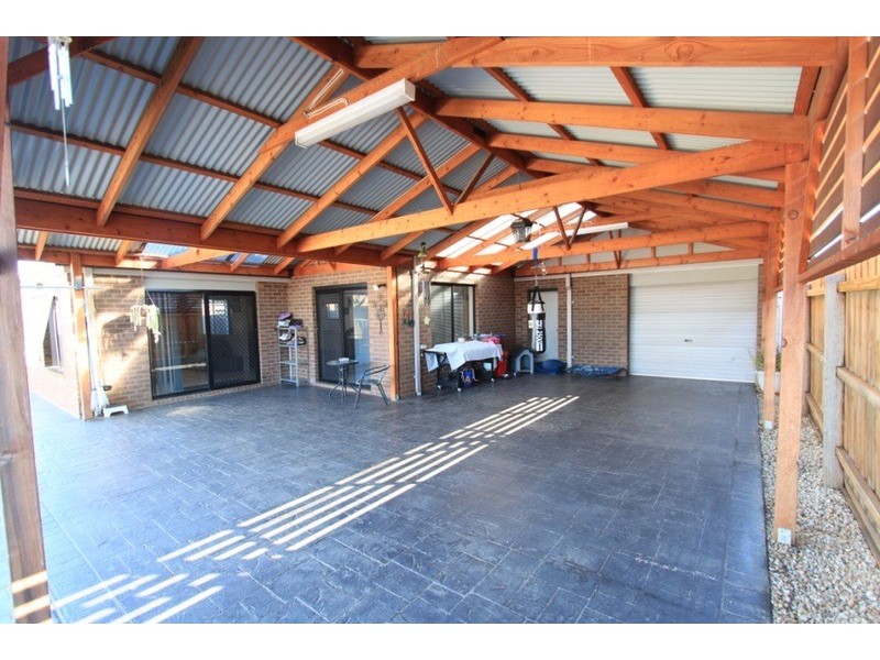 49 Carlyon  Close, Melton West VIC 3337