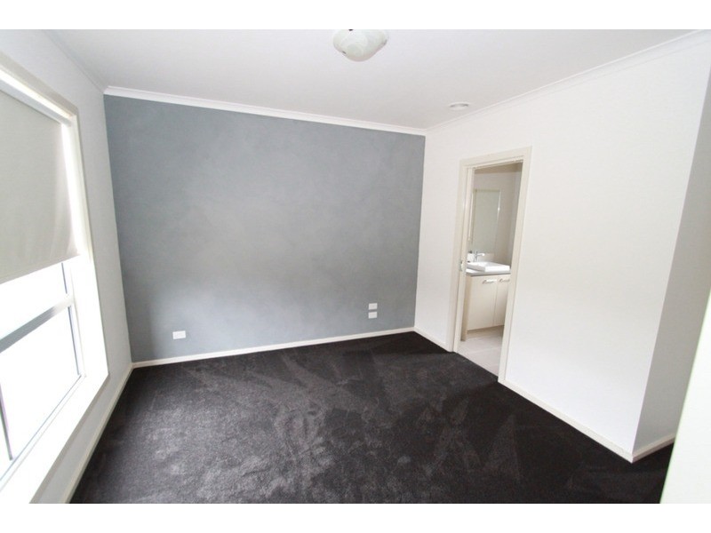 7 Boulderwood Court, Kurunjang VIC 3337