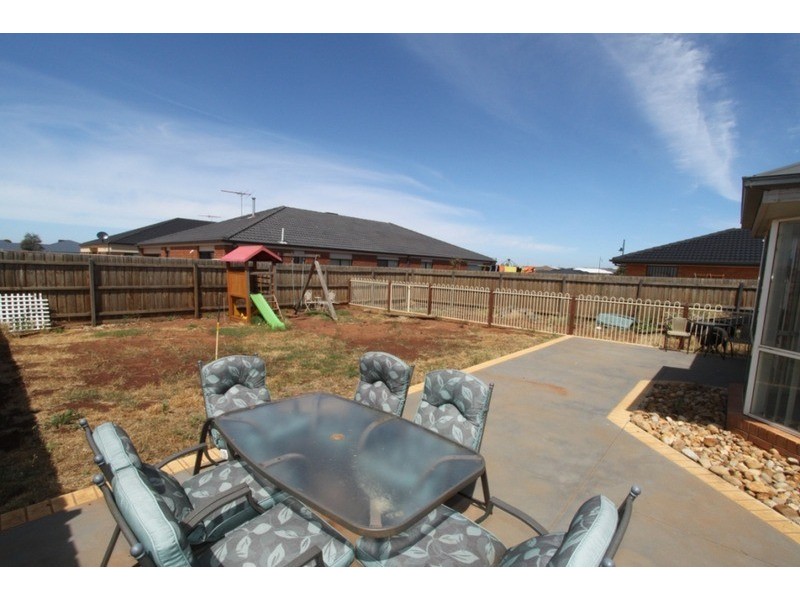 21 Kingston Rule Street, Melton VIC 3337