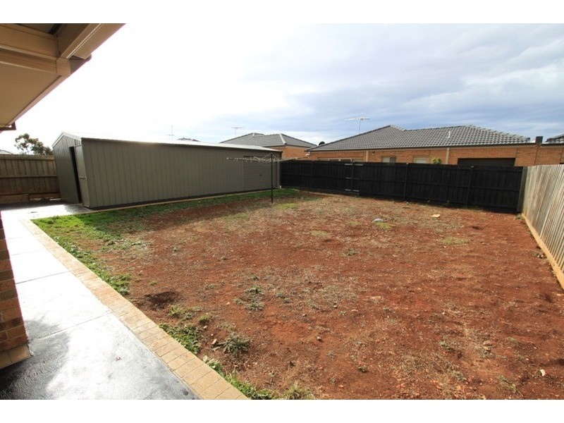 51 Rainlover Drive, Melton VIC 3337