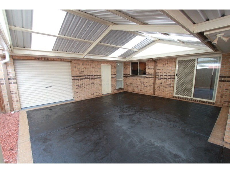 51 Rainlover Drive, Melton VIC 3337