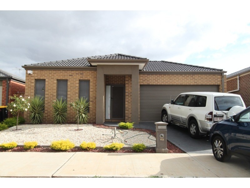 152 Botanica Springs Boulevard, Brookfield VIC 3338
