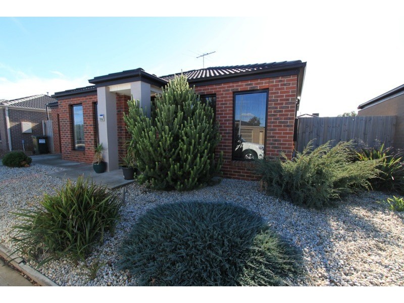 12/20-22 Roslyn Park Drive, Melton West VIC 3337