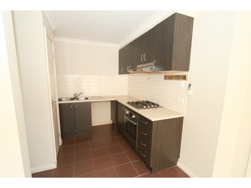 12/20-22 Roslyn Park Drive, Melton West VIC 3337