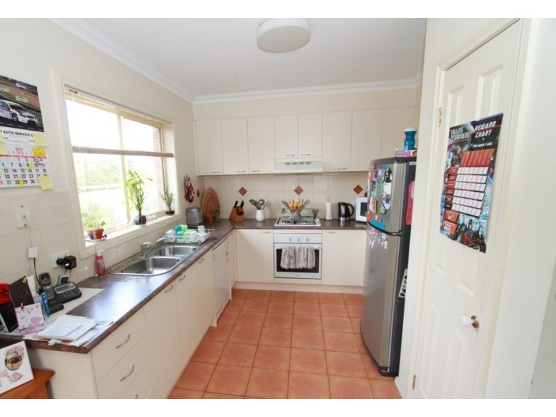 42 Caitlyn  Drive, Melton West VIC 3337