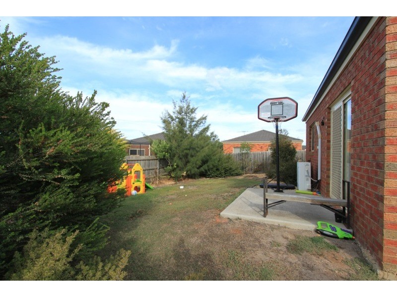 42 Caitlyn  Drive, Melton West VIC 3337