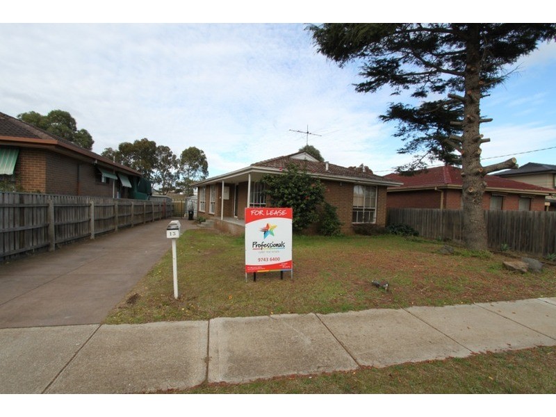 13 Gretel Grove, Melton VIC 3337