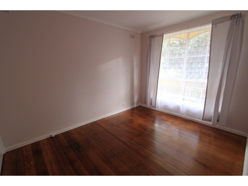 13 Gretel Grove, Melton VIC 3337