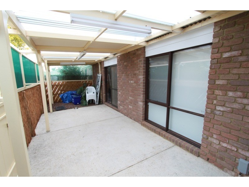 1/58 Andrew Street, Melton South VIC 3338