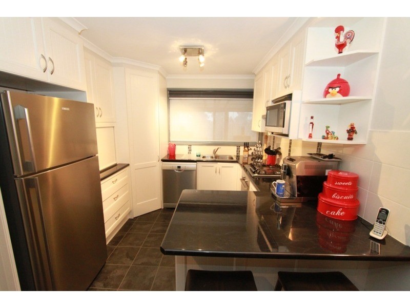 2 Teresa  Place, Melton West VIC 3337