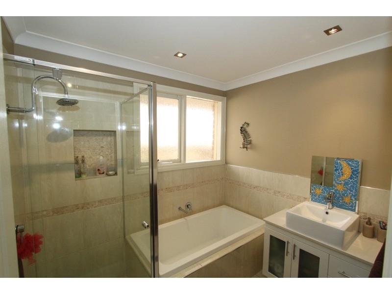 57 Grace Street, Melton South VIC 3338