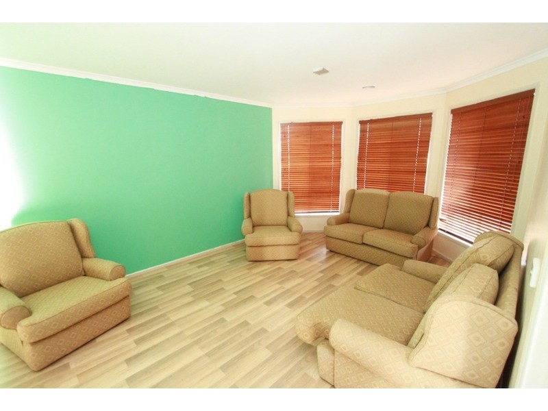 36 Scarborough Crescent, Melton West VIC 3337