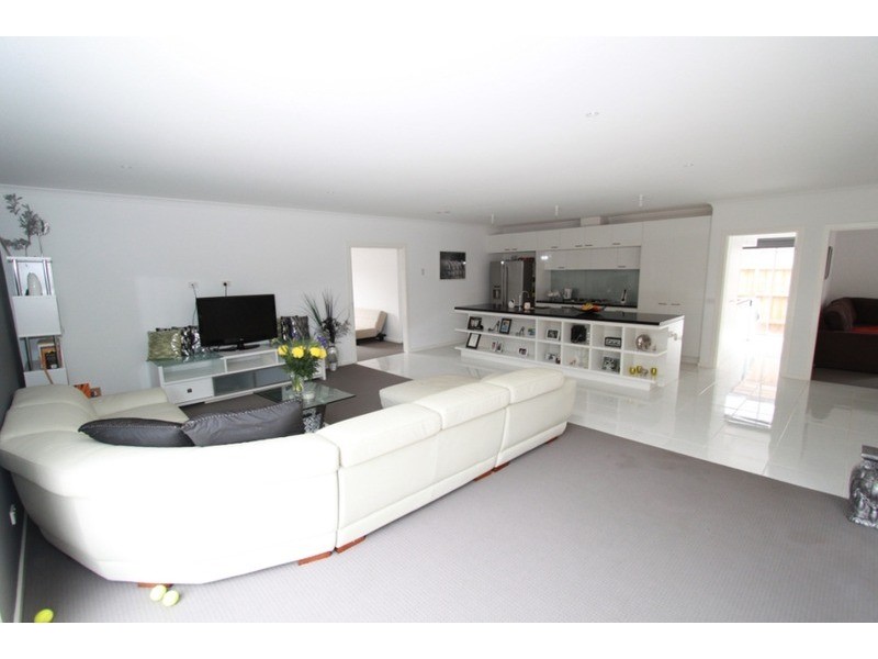 12 Marong  Avenue, Eynesbury VIC 3338