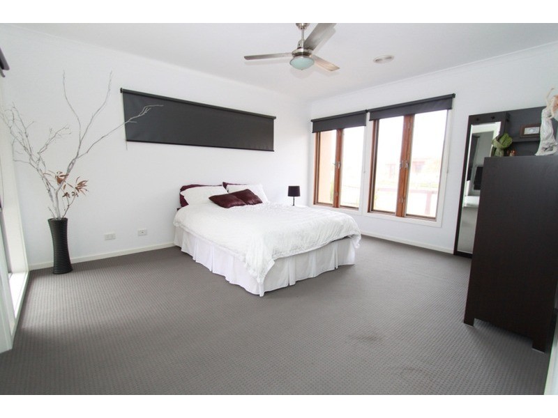 12 Marong  Avenue, Eynesbury VIC 3338