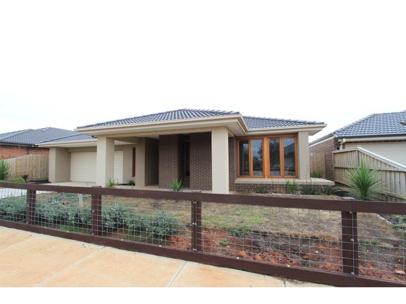 12 Marong  Avenue, Eynesbury VIC 3338
