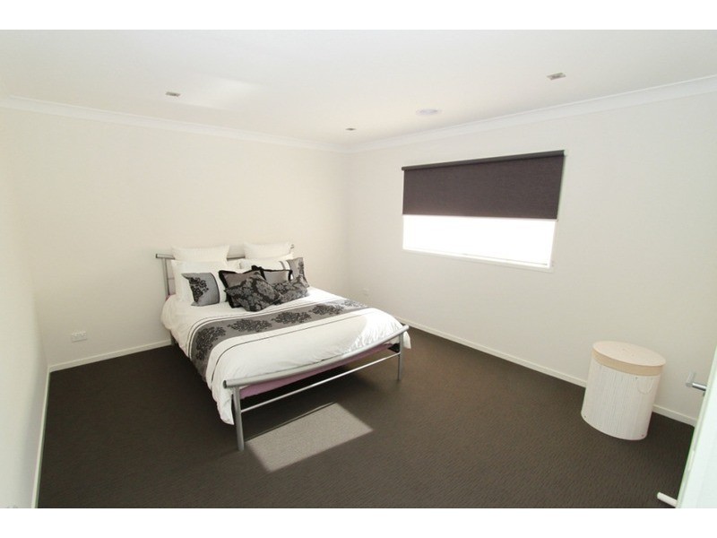 14 Benalla Avenue, Eynesbury VIC 3338
