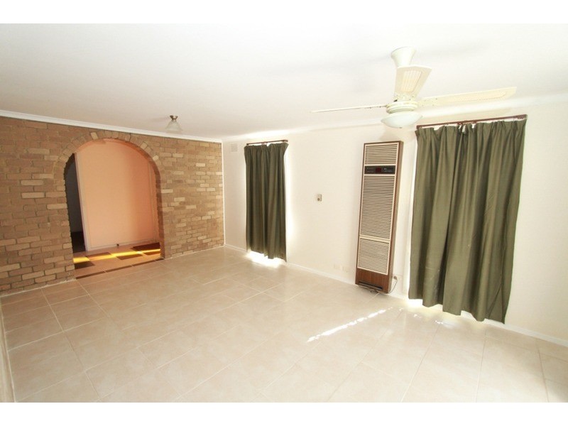 3 Raleighs Road, Melton VIC 3337