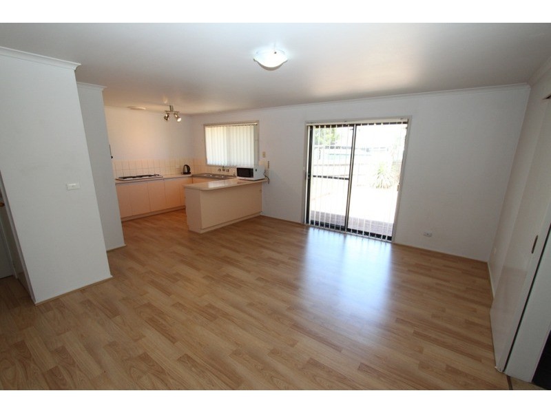 13 Barnong  Close, Kurunjang VIC 3337