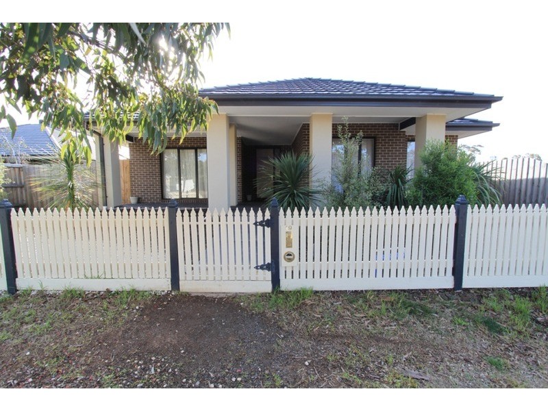19 Kevington Drive, Eynesbury VIC 3338