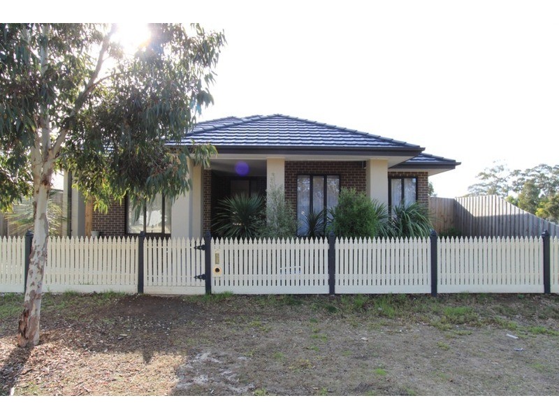 19 Kevington Drive, Eynesbury VIC 3338