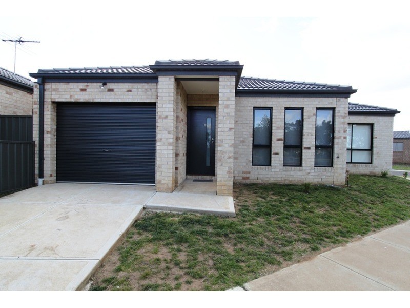 6/21-29 Lakewood Boulevard, Melton VIC 3337