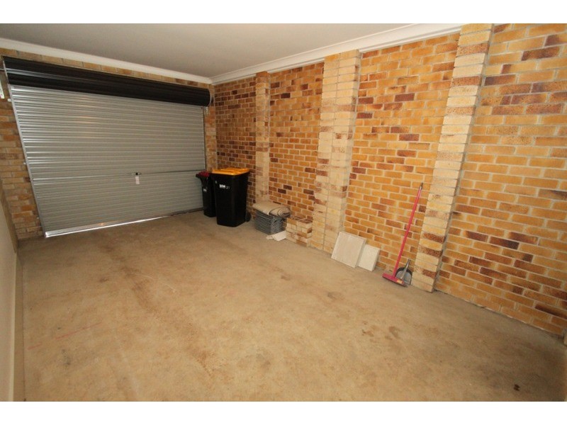 6/21-29 Lakewood Boulevard, Melton VIC 3337