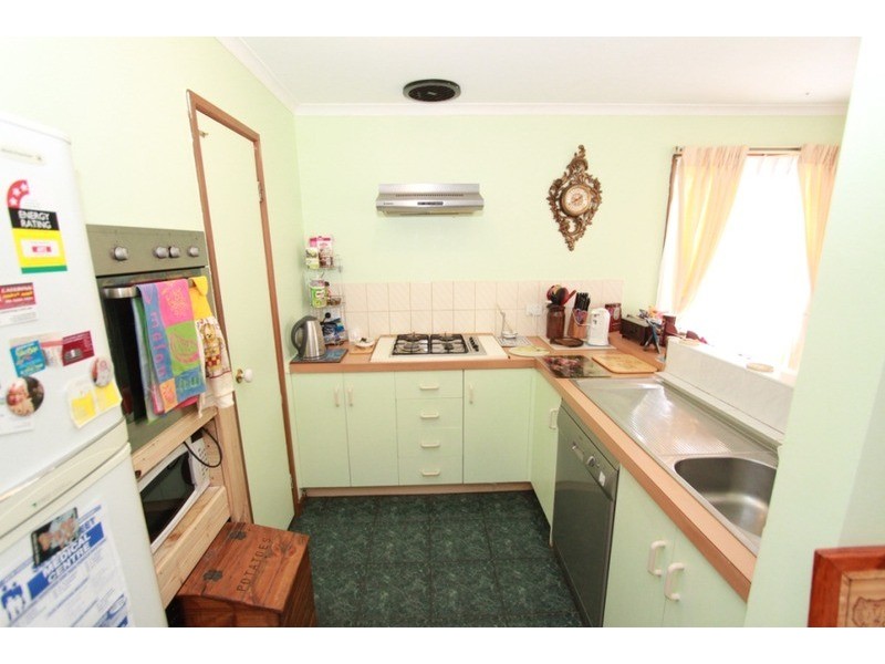 3 Wilong  Close, Kurunjang VIC 3337