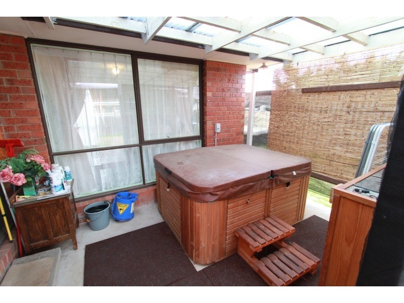 3 Wilong  Close, Kurunjang VIC 3337