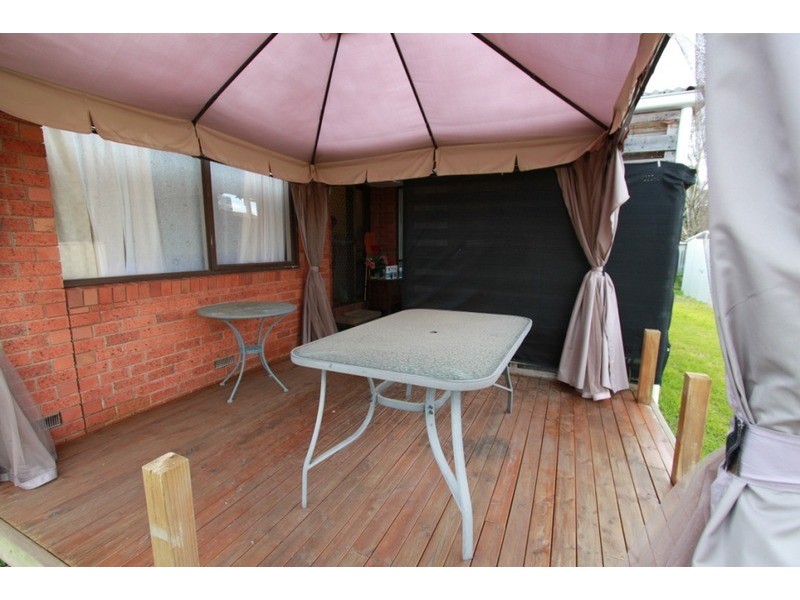 3 Wilong  Close, Kurunjang VIC 3337