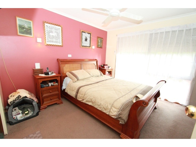 3 Wilong  Close, Kurunjang VIC 3337