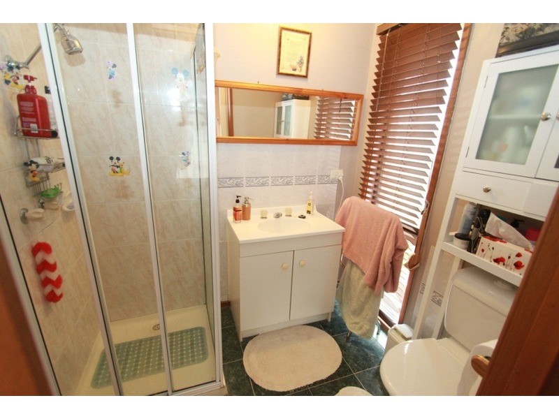 3 Wilong  Close, Kurunjang VIC 3337