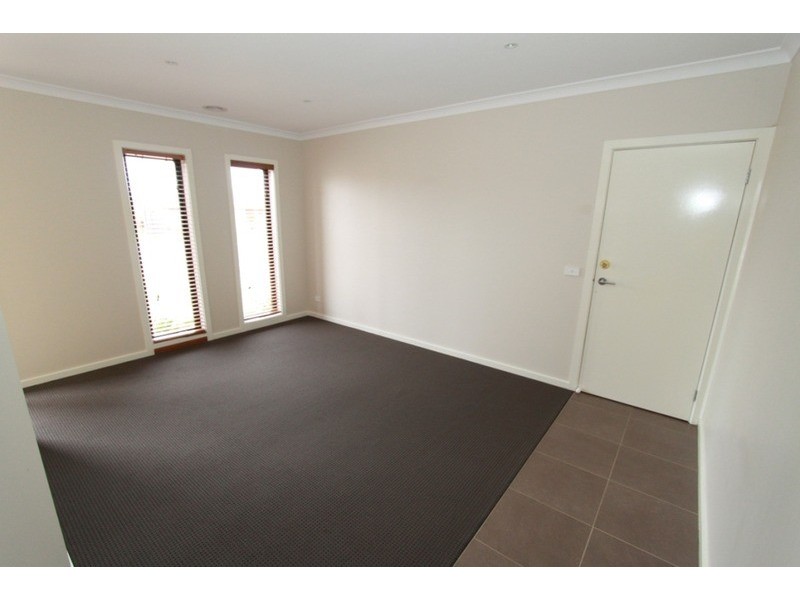 69 Gallery Avenue, Melton West VIC 3337