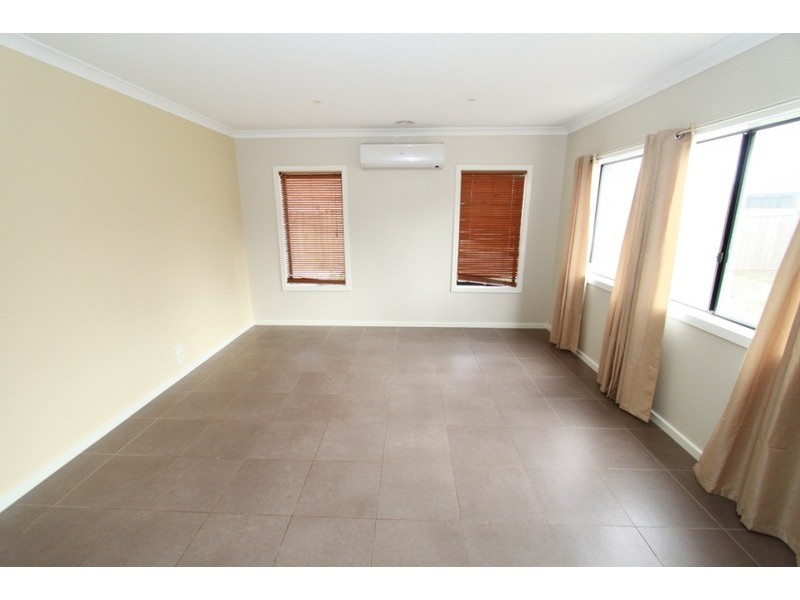 69 Gallery Avenue, Melton West VIC 3337