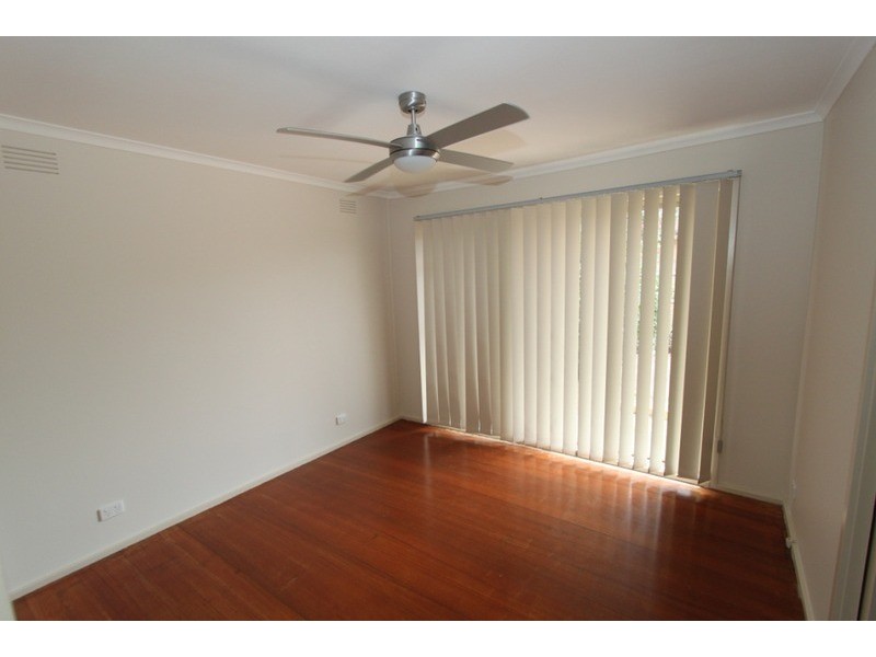 7 Lansell Place, Melton West VIC 3337