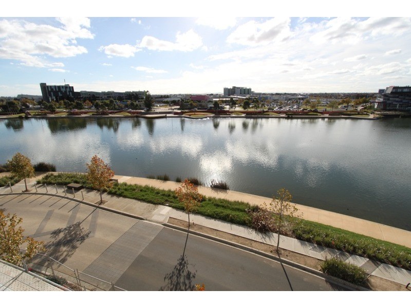 5/76 The Esplanade, Caroline Springs VIC 3023