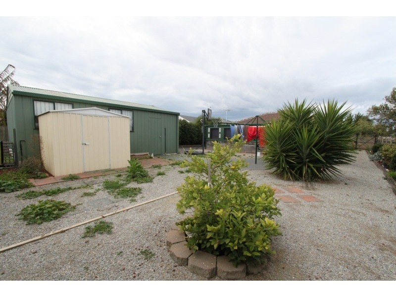 1 Gamalite Drive, Melton West VIC 3337