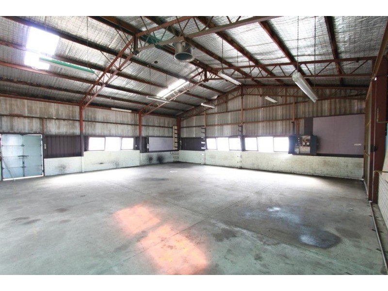 2/12 Reserve Road, Melton VIC 3337