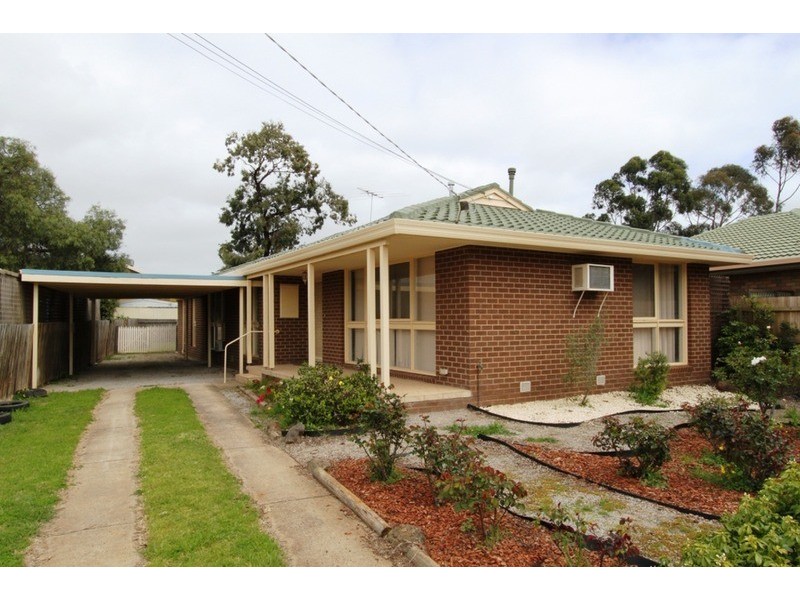 26 Lachlan Road, Melton South VIC 3338