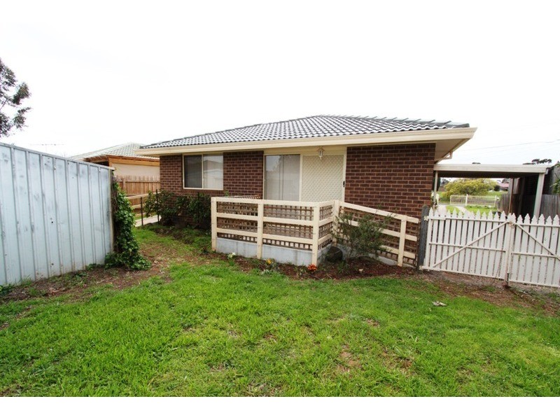 26 Lachlan Road, Melton South VIC 3338