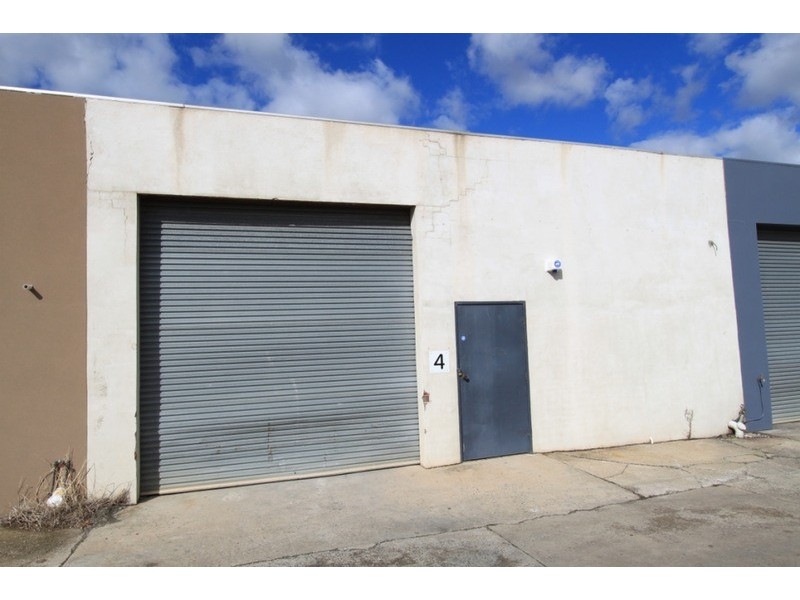 4/154 High Street, Melton VIC 3337