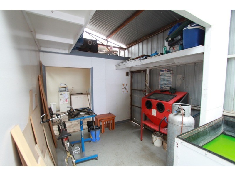 7/13 Melton Valley Drive, Melton VIC 3337