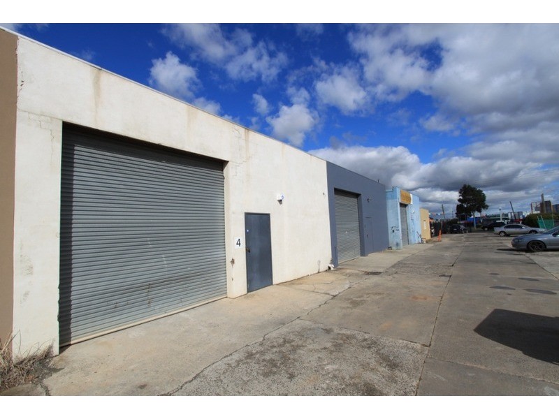 4/154 High Street, Melton VIC 3337