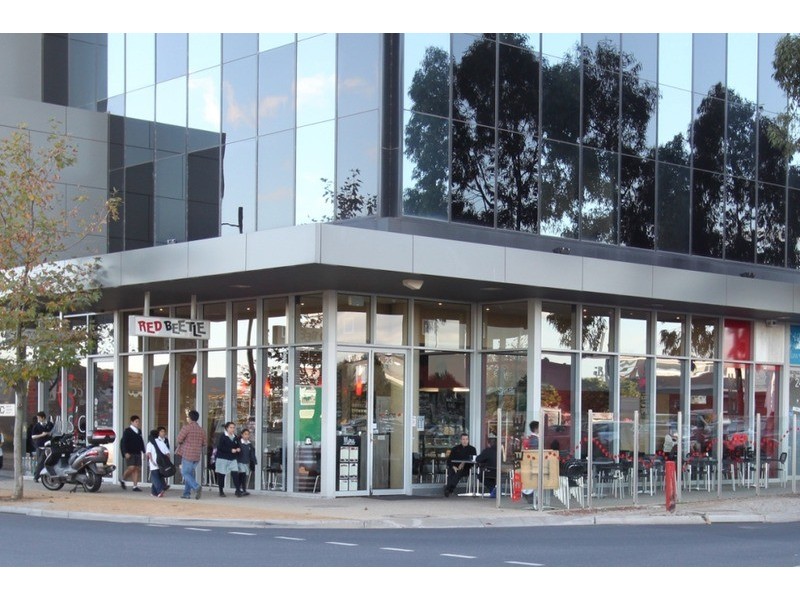 18/76 The Esplanade, Caroline Springs VIC 3023