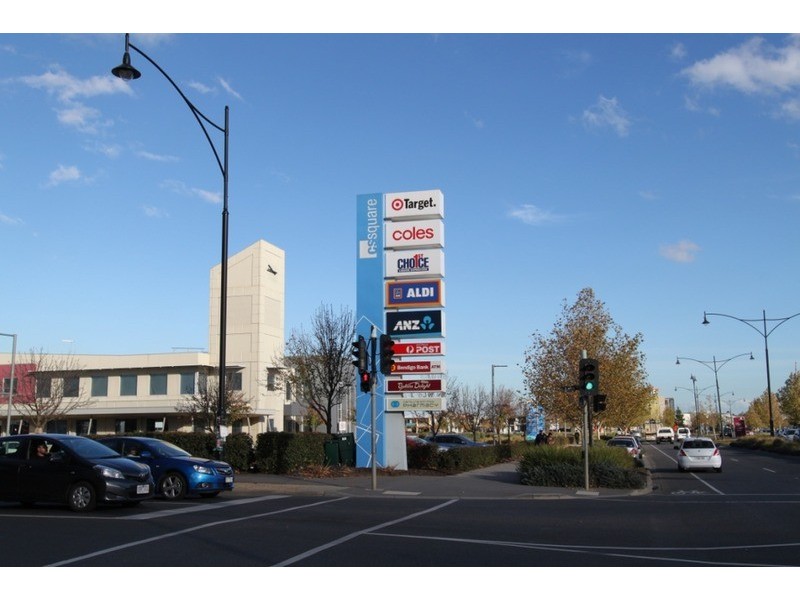 6/76 The Esplanade, Caroline Springs VIC 3023