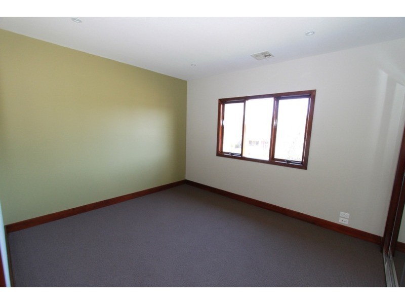 16 Walhalla  Drive, Eynesbury VIC 3338