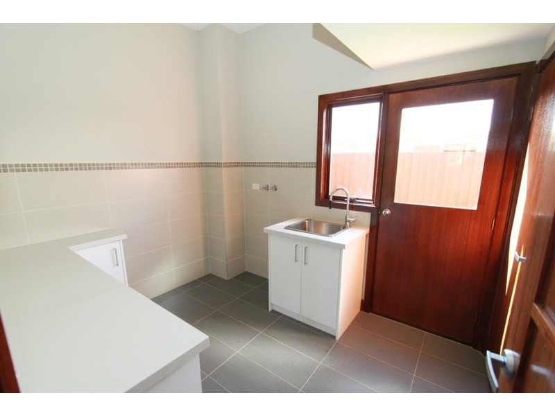 16 Walhalla  Drive, Eynesbury VIC 3338